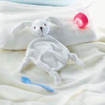 Čiulpiamas rankšluostis vaikams "LULLABY"